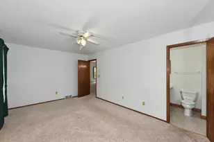5297 Somerset Ln, Greenfield, WI 53221 - Photo 13