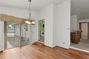 5297 Somerset Ln, Greenfield, WI 53221 - Photo 5