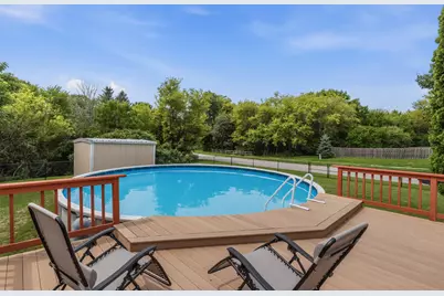 9301 S Sherwood Dr, Franklin, WI 53132 - Photo 37