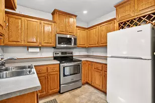8548 N 68th St, Brown Deer, WI 53223 - Photo 9