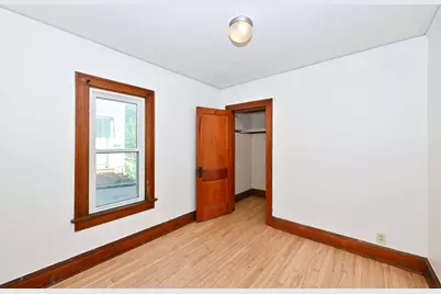 8447 W Maple St #8449, West Allis, WI 53214 - Photo 11