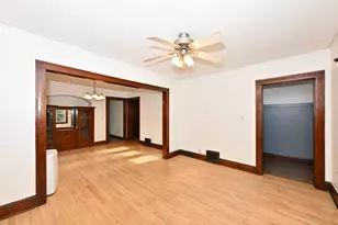8447 W Maple St, West Allis, WI 53214 - Photo 7