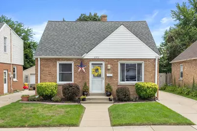 2213  Shoop St, Racine, WI 53404 - Photo 1