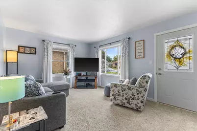 2213  Shoop St, Racine, WI 53404 - Photo 5