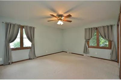 5222 S 20th St, Milwaukee, WI 53221 - Photo 19