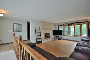 5222 S 20th St, Milwaukee, WI 53221 - Photo 7