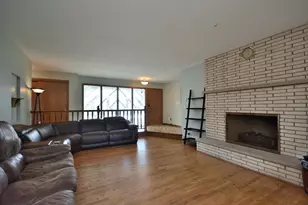 5222 S 20th St, Milwaukee, WI 53221 - Photo 5