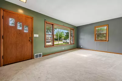 1413  Marion Ave, South Milwaukee, WI 53172 - Photo 3