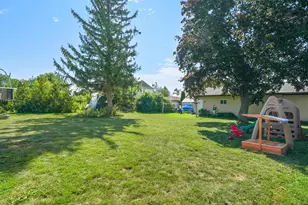 931 Landis St, Rockland, WI 54207 - Photo 19