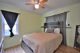 834 E Holt Ave, Milwaukee, WI 53207 - Photo 9