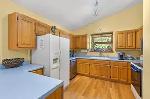 11405 W Kaul Ave, Milwaukee, WI 53225 - Photo 9