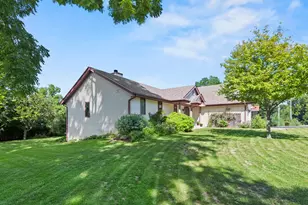 N26W27080 Prospect Ave, Pewaukee, WI 53072 - Photo 37