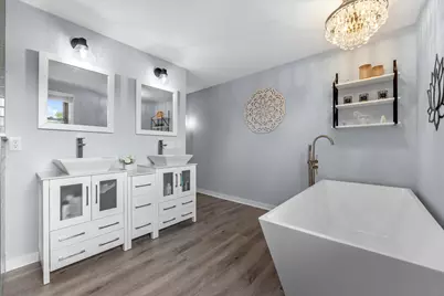 N113W13033  Crestview Dr, Germantown, WI 53022 - Photo 27