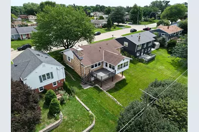 1416  Spring Valley Dr, Racine, WI 53405 - Photo 3