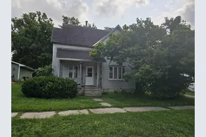 228 W Liberty St, Berlin, WI 54923 - Photo 1
