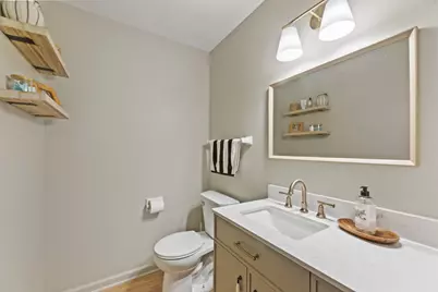 2020  Woodburn Rd #B, Waukesha, WI 53188 - Photo 5