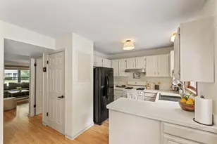2020 Woodburn Rd, Waukesha, WI 53188 - Photo 7