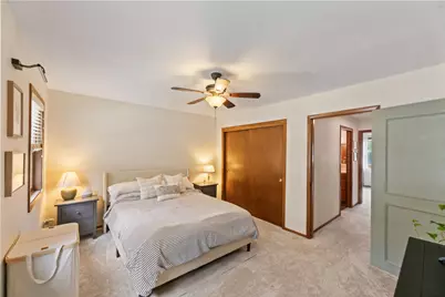 2020  Woodburn Rd #B, Waukesha, WI 53188 - Photo 19