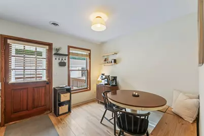 2020  Woodburn Rd #B, Waukesha, WI 53188 - Photo 11