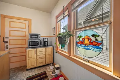 2372 N Weil St #2370, Milwaukee, WI 53212 - Photo 11