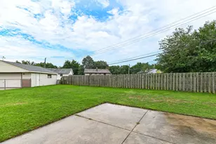 8231 W New Jersey Ave, Milwaukee, WI 53220 - Photo 27