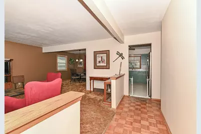 8231 W New Jersey Ave, Milwaukee, WI 53220 - Photo 3
