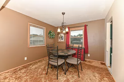 8231 W New Jersey Ave, Milwaukee, WI 53220 - Photo 7