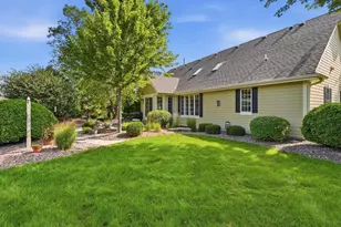 1832 La Belle Springs Ct, Oconomowoc, WI 53066 - Photo 3