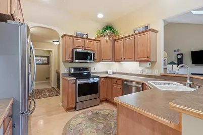 1832  La Belle Springs Ct, Oconomowoc, WI 53066 - Photo 9