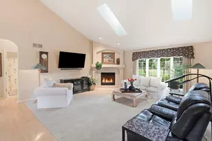1832 La Belle Springs Ct, Oconomowoc, WI 53066 - Photo 5