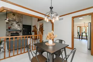 18465 St Andrew Ct, Brookfield, WI 53045 - Photo 9