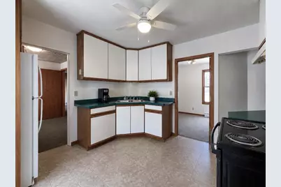 966 S 60th St, West Allis, WI 53214 - Photo 19