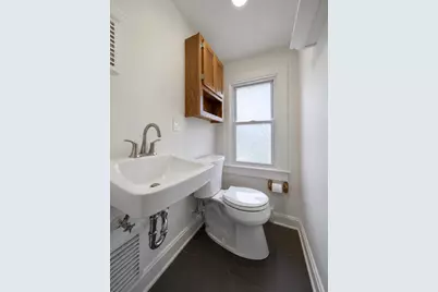 966 S 60th St, West Allis, WI 53214 - Photo 31