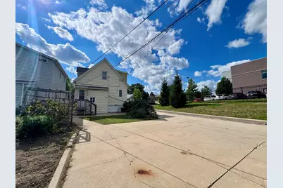 966 S 60th St, West Allis, WI 53214 - Photo 37
