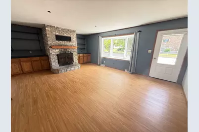 3608  Sheridan Ave, Sheboygan, WI 53081 - Photo 3