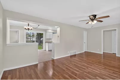 917  111th St, Pleasant Prairie, WI 53158 - Photo 5