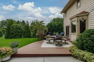 W237N3390 Five Fields Rd, Pewaukee, WI 53072 - Photo 39