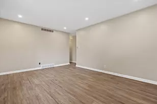 6432 N 84th St, Milwaukee, WI 53224 - Photo 13