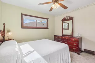 4554 S 48th St, Greenfield, WI 53220 - Photo 35