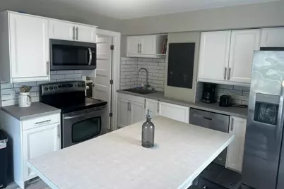 504  Washington Ct, Sheboygan, WI 53081 - Photo 3