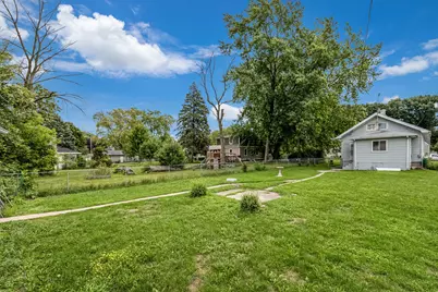 2436 E Whittaker Ave, Saint Francis, WI 53235 - Photo 23