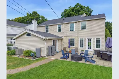 5251 N Santa Monica Blvd, Whitefish Bay, WI 53217 - Photo 37
