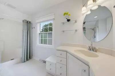 5251 N Santa Monica Blvd, Whitefish Bay, WI 53217 - Photo 21