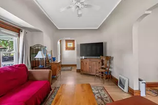 5674 N 37th St, Milwaukee, WI 53209 - Photo 9