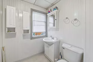 1412 S 32nd St, Milwaukee, WI 53215 - Photo 11