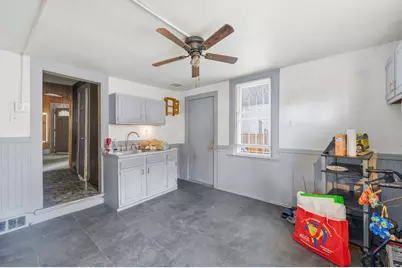 1412 S 32nd St, Milwaukee, WI 53215 - Photo 9