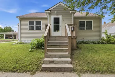 2010  16th St, La Crosse, WI 54601 - Photo 1