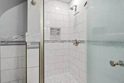 2016 S 96th St, West Allis, WI 53227 - Photo 15