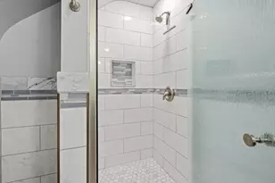2016 S 96th St, West Allis, WI 53227 - Photo 15