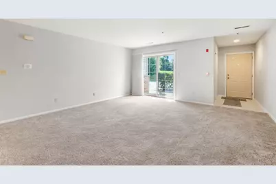 3651 E Barbara Ct #6, Oak Creek, WI 53154 - Photo 3